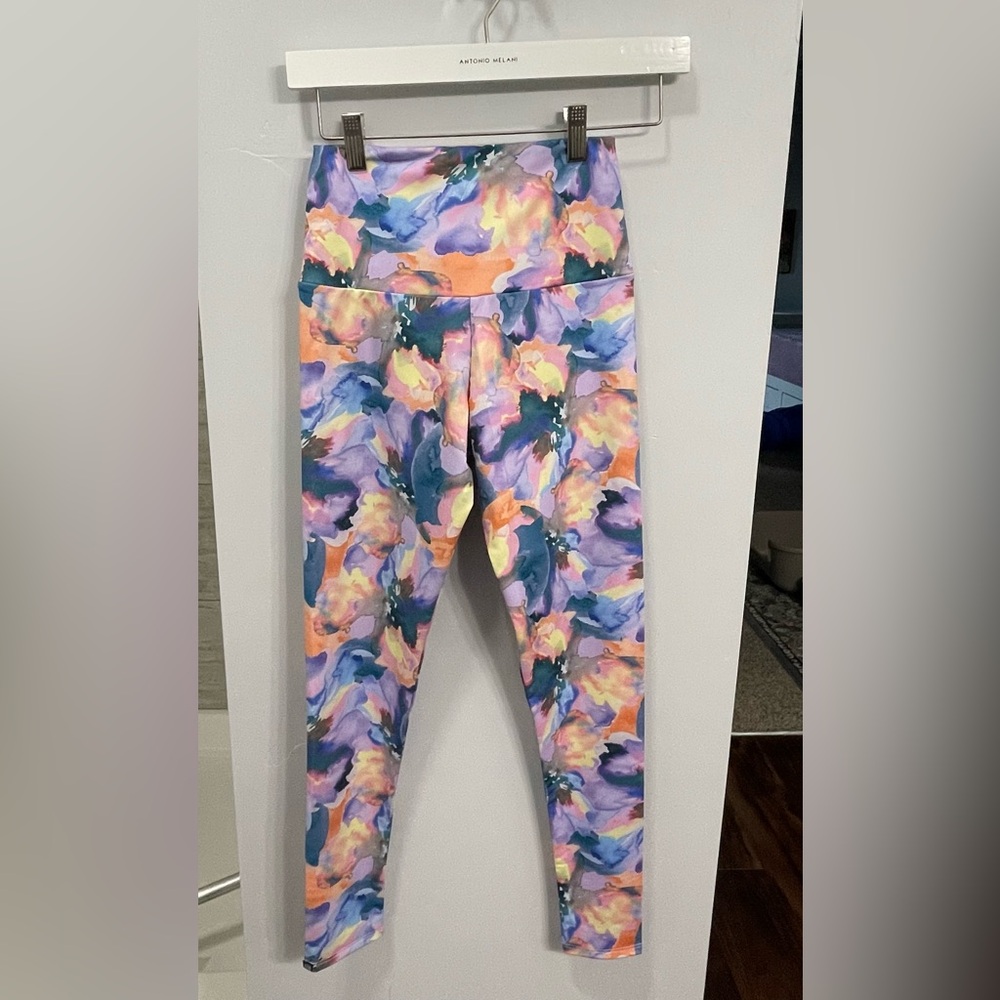 Onzie Leggings